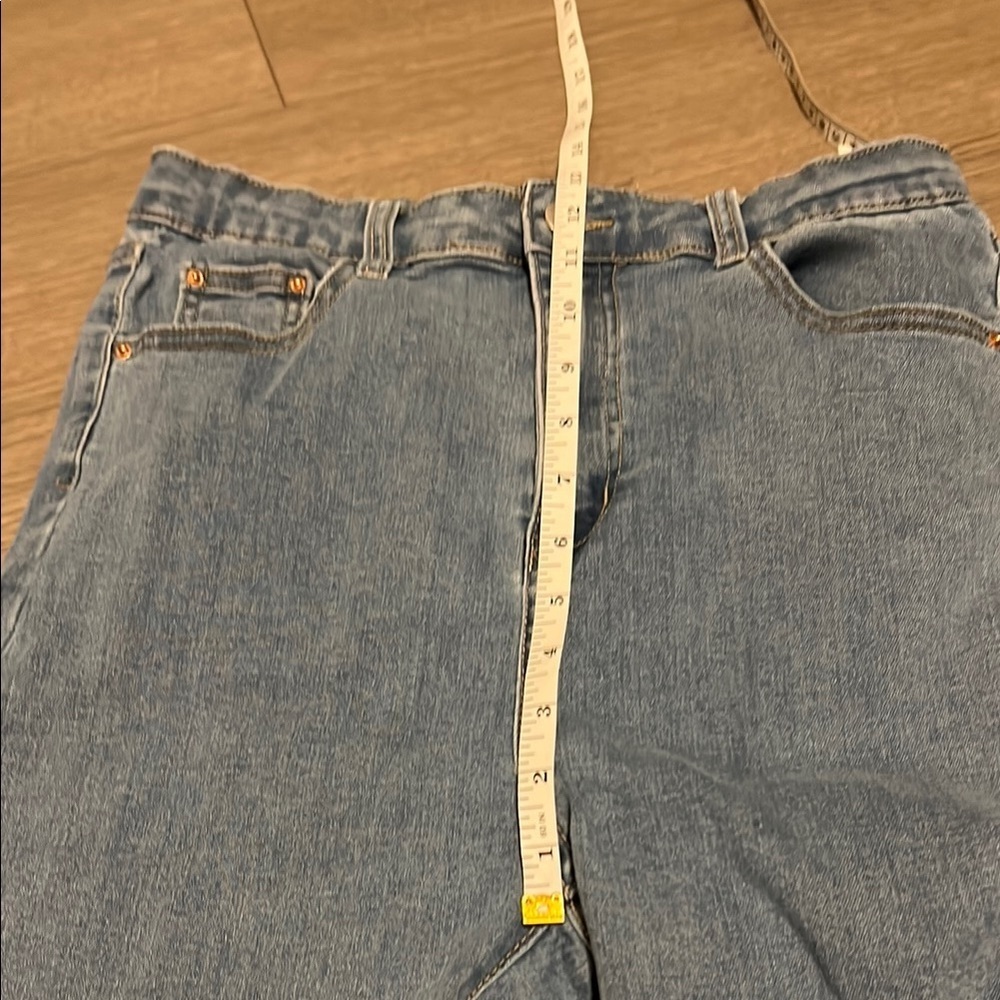 Pretty little things Women's Light Blue Jeans - Picture 3 of 8